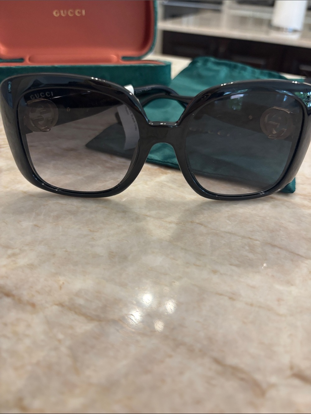 Gucci Black Oversized Square Sunglasses with Dark Lenses - Picture 2 of 5